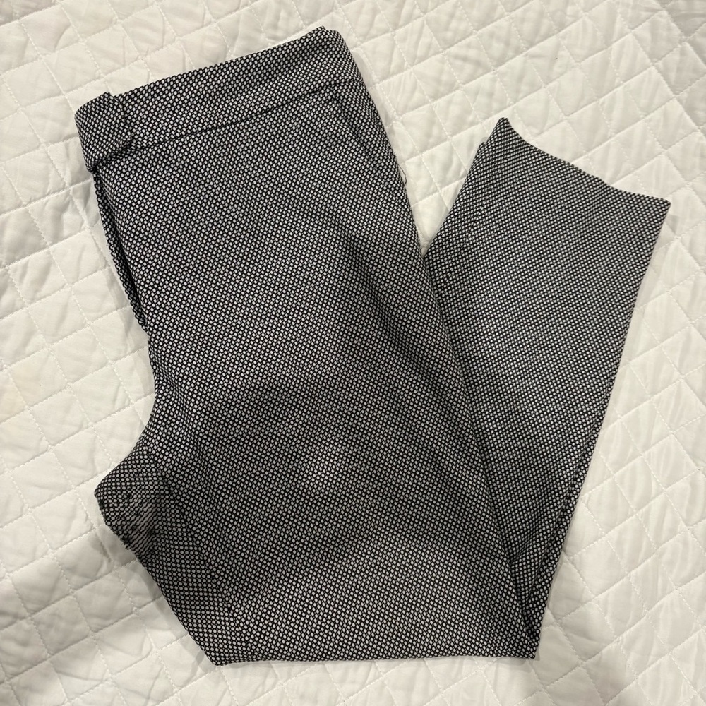 Ann Taylor Factory Women’s Black and White Checkered Pants, Size 8